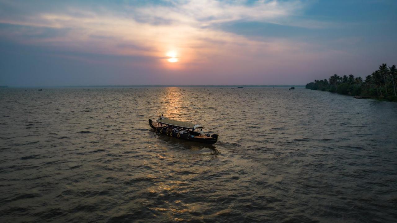 Amritara A Beach Symphony Mararikulam Εξωτερικό φωτογραφία